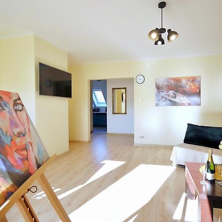 50 M Do Plazy Thobruk Apartamenty Piekna Dama Z Kolobrzegu Esterno foto
