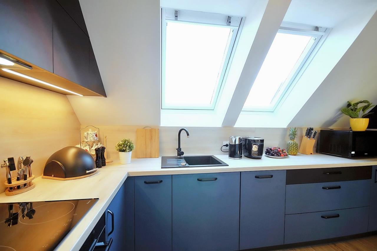 50 M Do Plazy Thobruk Apartamenty Piekna Dama Z Kolobrzegu Esterno foto