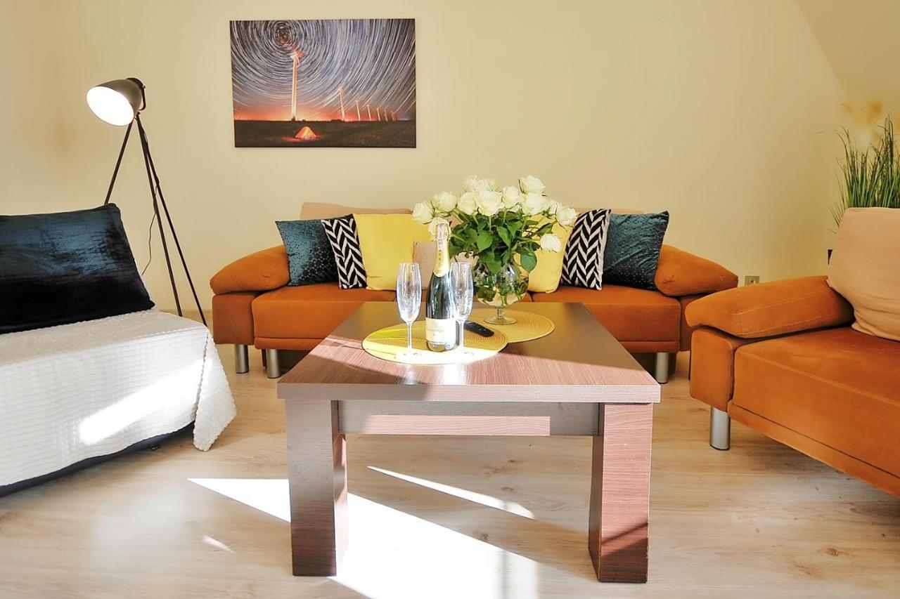 50 M Do Plazy Thobruk Apartamenty Piekna Dama Z Kolobrzegu Esterno foto