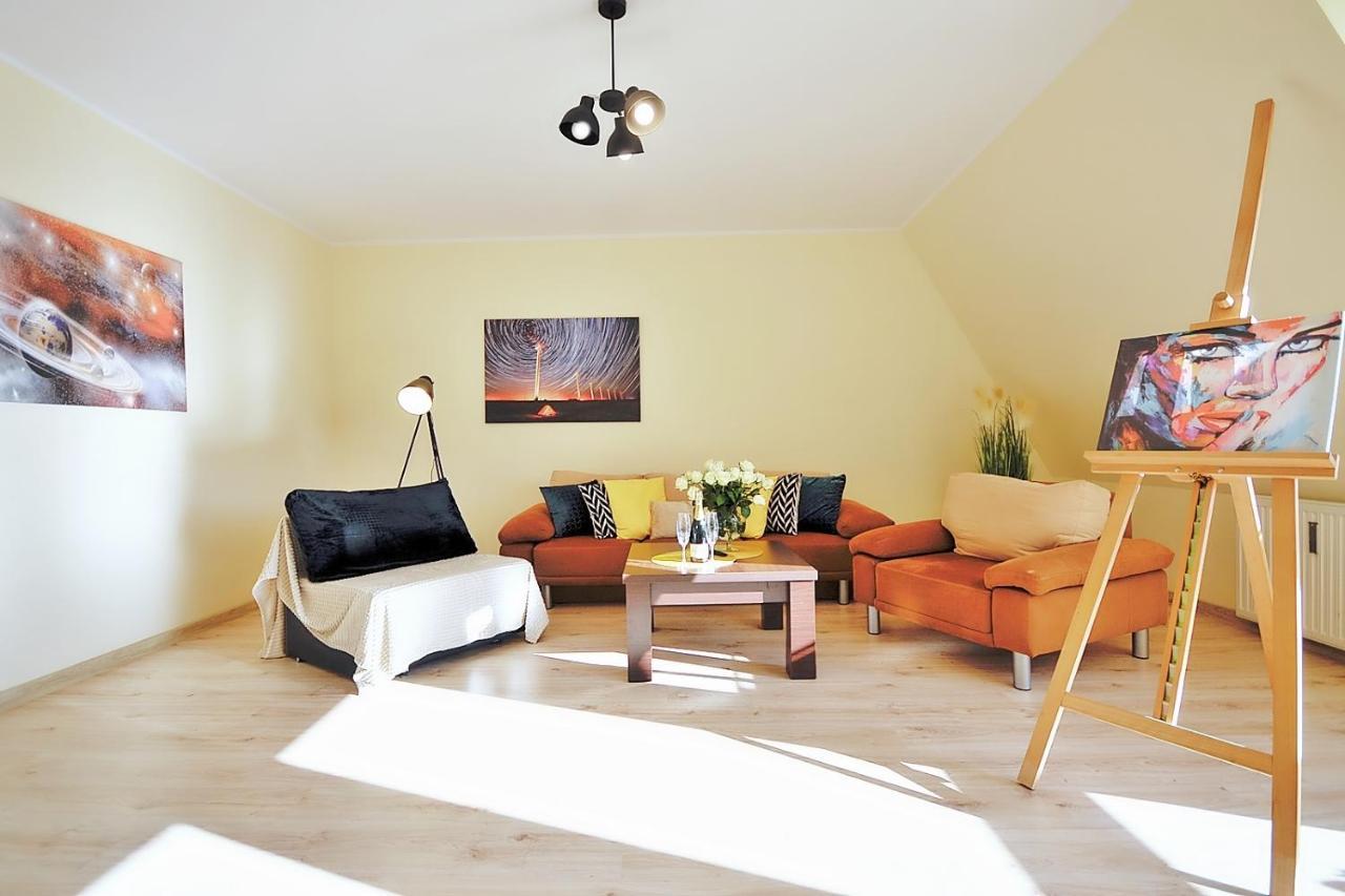 50 M Do Plazy Thobruk Apartamenty Piekna Dama Z Kolobrzegu Esterno foto