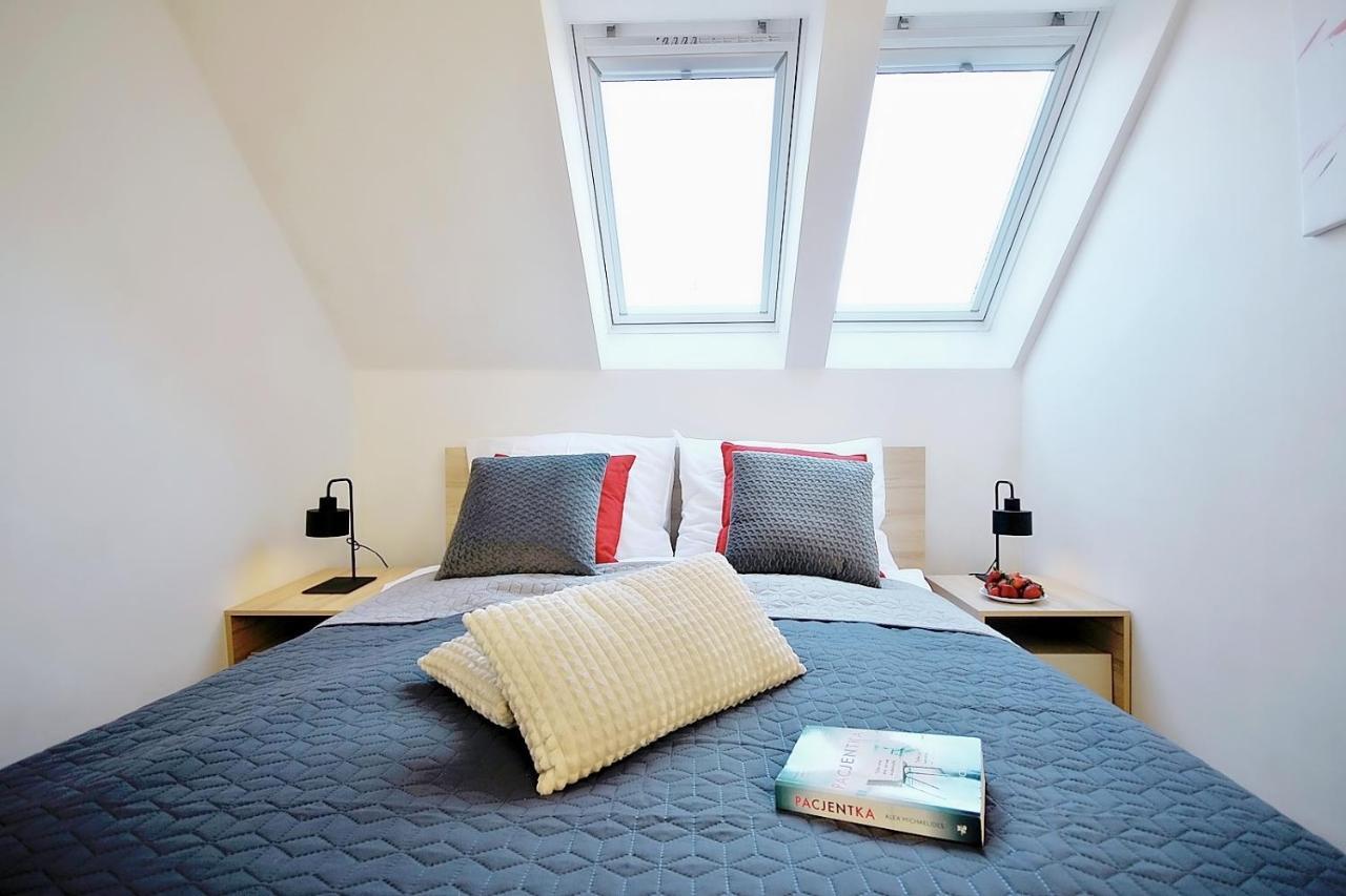 50 M Do Plazy Thobruk Apartamenty Piekna Dama Z Kolobrzegu Esterno foto