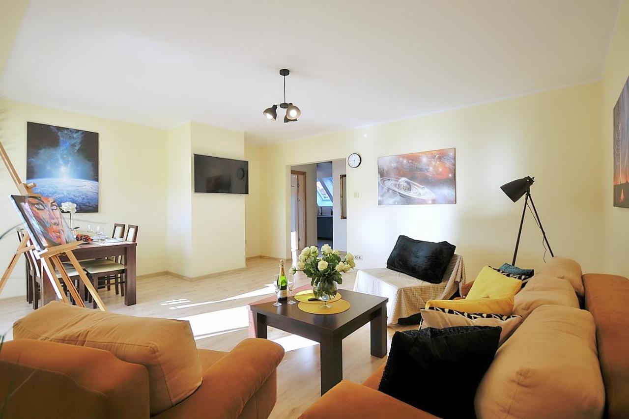 50 M Do Plazy Thobruk Apartamenty Piekna Dama Z Kolobrzegu Esterno foto