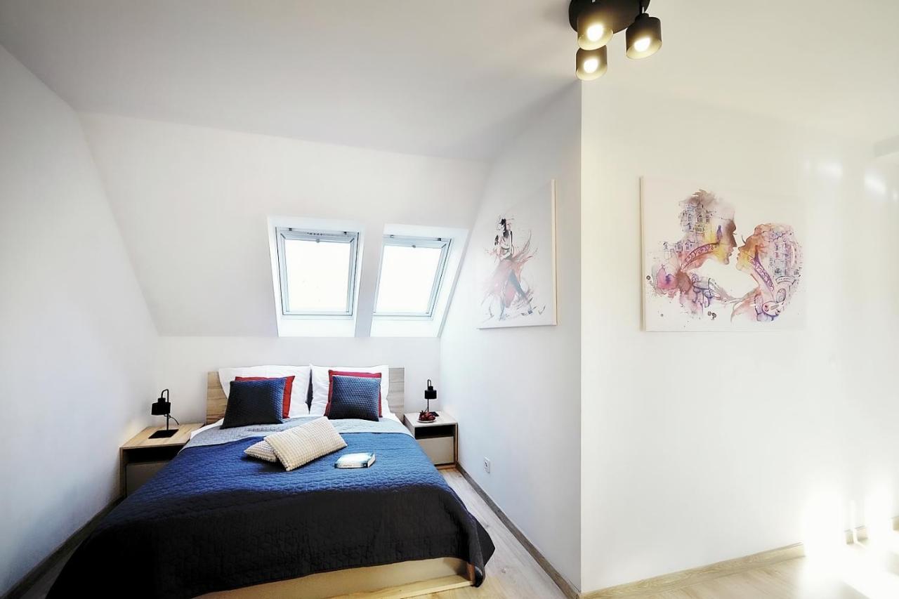50 M Do Plazy Thobruk Apartamenty Piekna Dama Z Kolobrzegu Esterno foto