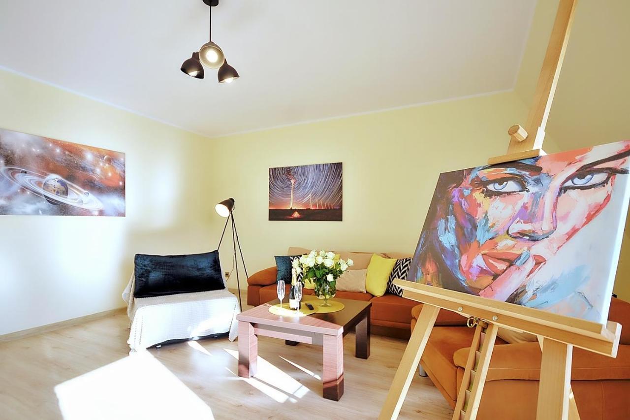 50 M Do Plazy Thobruk Apartamenty Piekna Dama Z Kolobrzegu Esterno foto