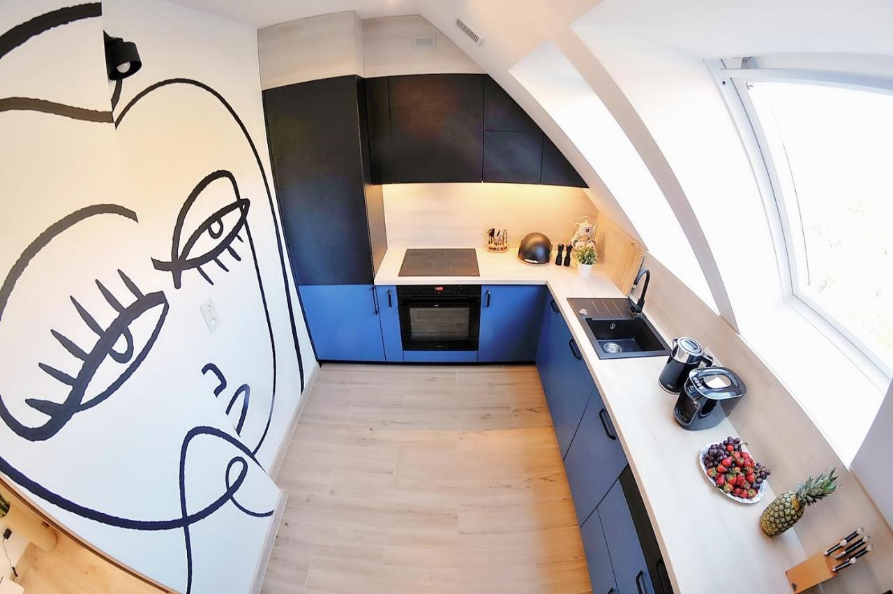 50 M Do Plazy Thobruk Apartamenty Piekna Dama Z Kolobrzegu Esterno foto